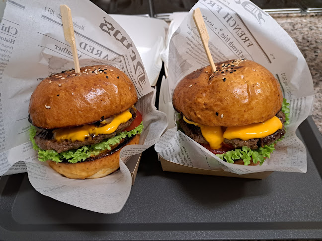 Kamrabolt Ajándékok és Helyi Portékák Noszvajról - Kávézó