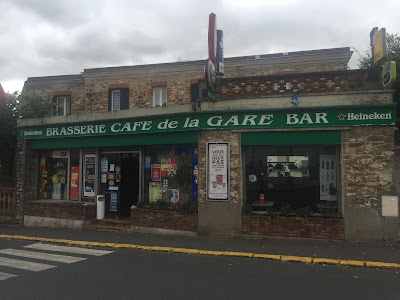 Cafe de la Gare à Lardy