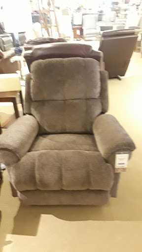 Furniture Store «La-Z-Boy Furniture Galleries», reviews and photos, 16011 South La Grange Road, Orland Park, IL 60467, USA