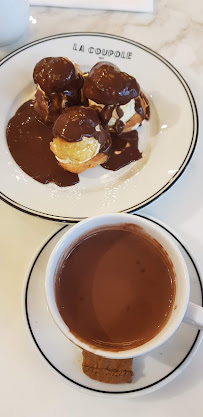 Profiterole du Restaurant français La Coupole à Paris - n°9