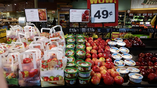 Grocery Store «Food Lion», reviews and photos, 1200 Beaver Brook Plz, New Castle, DE 19720, USA