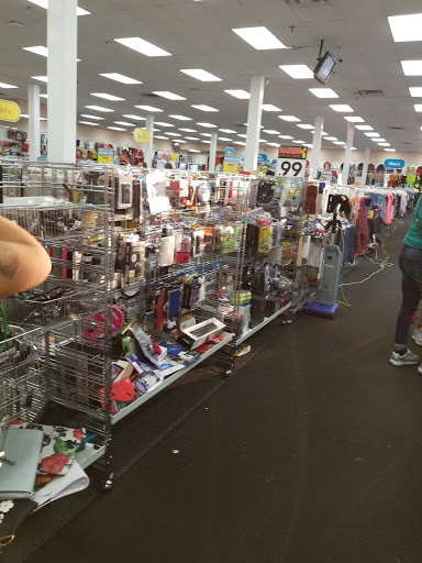 Clothing Store «Citi Trends», reviews and photos, 5093 Glencrossing Way, Cincinnati, OH 45238, USA