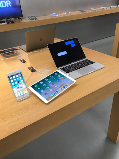 Computer Store «Apple Cumberland Mall», reviews and photos, 1000 Cumberland Mall, Atlanta, GA 30339, USA