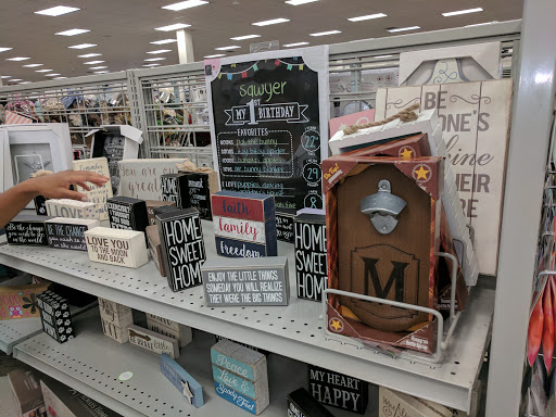 Clothing Store «Burlington Coat Factory», reviews and photos, 3350 Steelyard Dr, Cleveland, OH 44109, USA