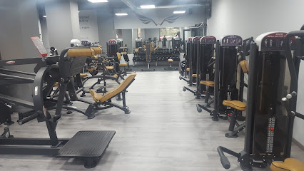 WINGS FITNESS LOUNGE