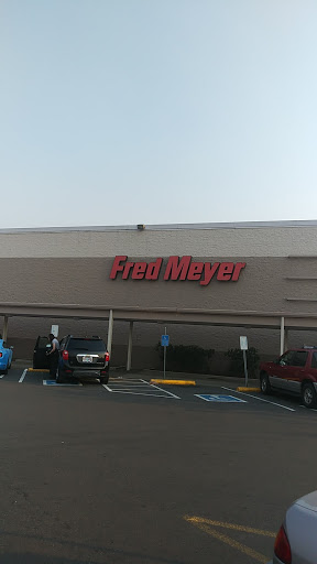 Grocery Store «Fred Meyer», reviews and photos, 2855 Broadway St NE, Salem, OR 97303, USA