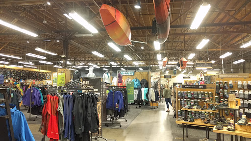 Camping Store «REI», reviews and photos, 1338 San Pablo Ave, Berkeley, CA 94702, USA