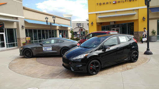 Shopping Mall «Asheville Outlets», reviews and photos, 800 Brevard Rd, Asheville, NC 28806, USA