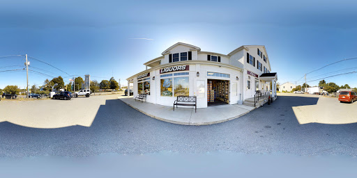 Liquor Store «Gateway Liquors», reviews and photos, 3 Mechanic St, Bellingham, MA 02019, USA