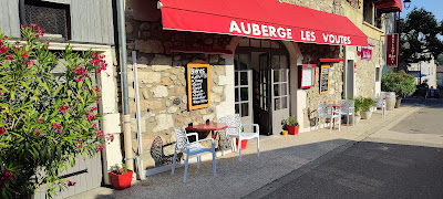 Auberge Les Voûtes - Chambres d'Hôtes et Restaurant à Lanas en Ardèche - Relais Motards à Lanas