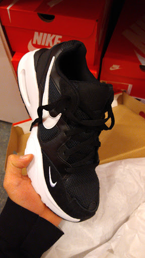 Clothing Store «Nike Factory Store», reviews and photos, 5900 Sugarloaf Pkwy #528, Lawrenceville, GA 30043, USA