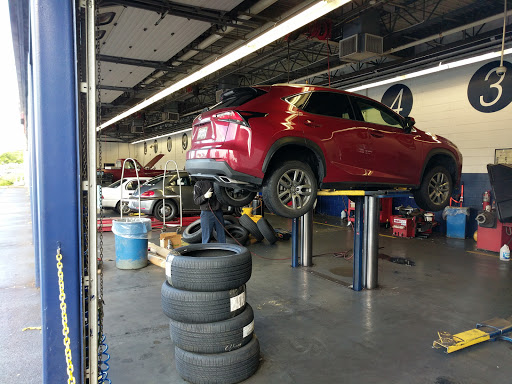 Auto Parts Store «Pep Boys Auto Parts & Service», reviews and photos, 4805 Redwood Dr, Rohnert Park, CA 94928, USA