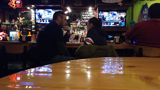 Bar & Grill «The Island Bar and Grill», reviews and photos, 43711 Van Dyke, Sterling Heights, MI 48314, USA