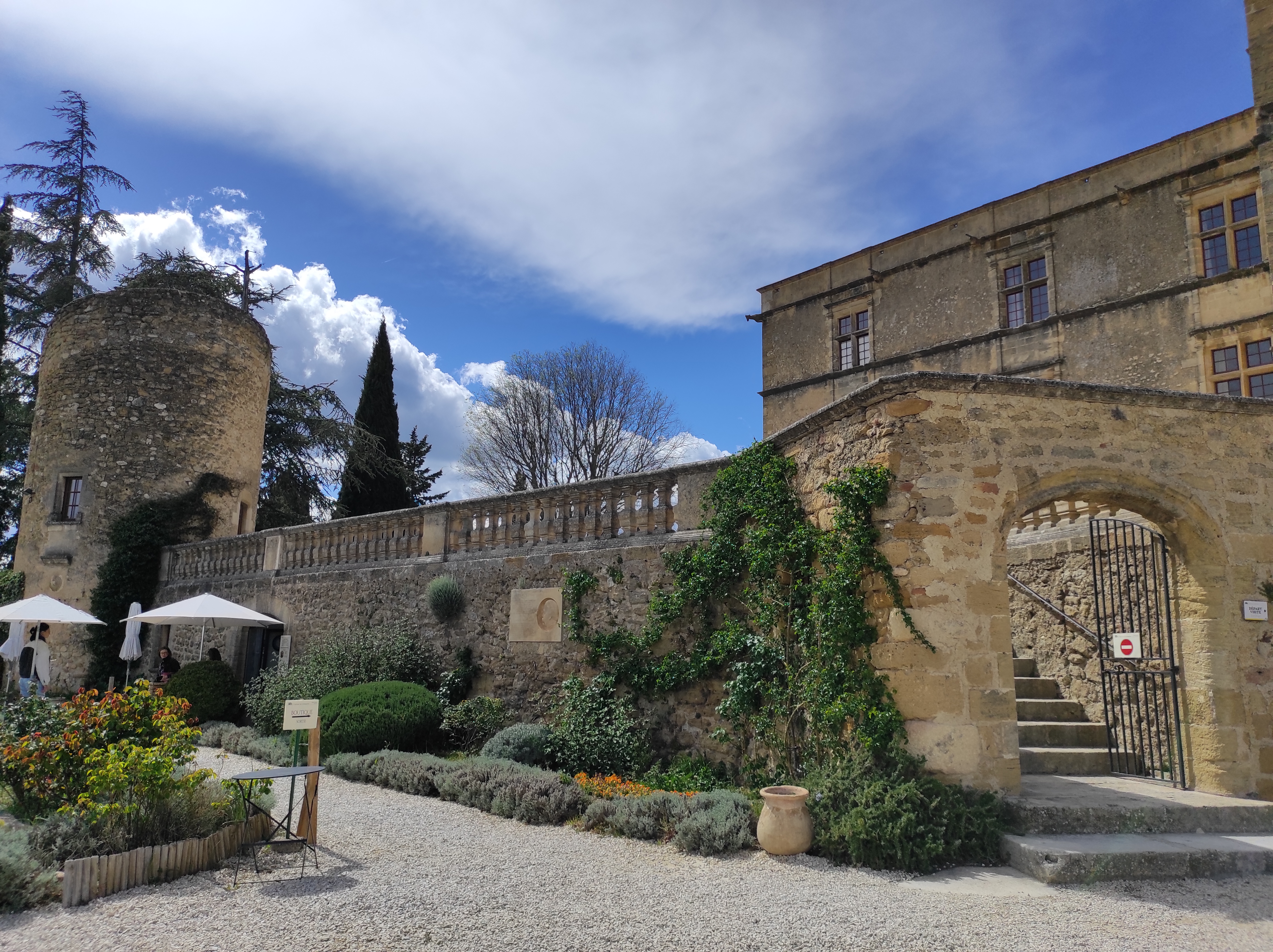 Photo n° 1 de l'avis de Dbo.a fait le 16/04/2023 à 22:11