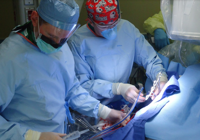 Comentarios y opiniones de Dra. Sandra Hasbun Atala Cirugía Vascular Y Endovascular