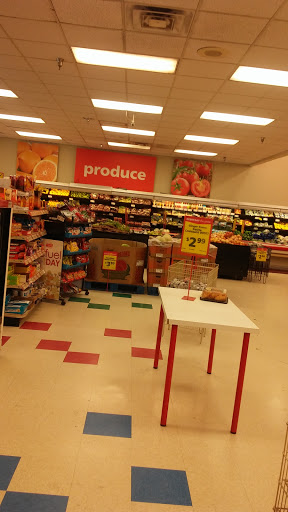 Grocery Store «Save-A-Lot», reviews and photos, 933 N Central Ave, Umatilla, FL 32784, USA