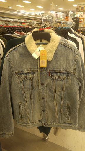 Department Store «T.J. Maxx», reviews and photos, 68 Frontage Rd, East Haven, CT 06512, USA