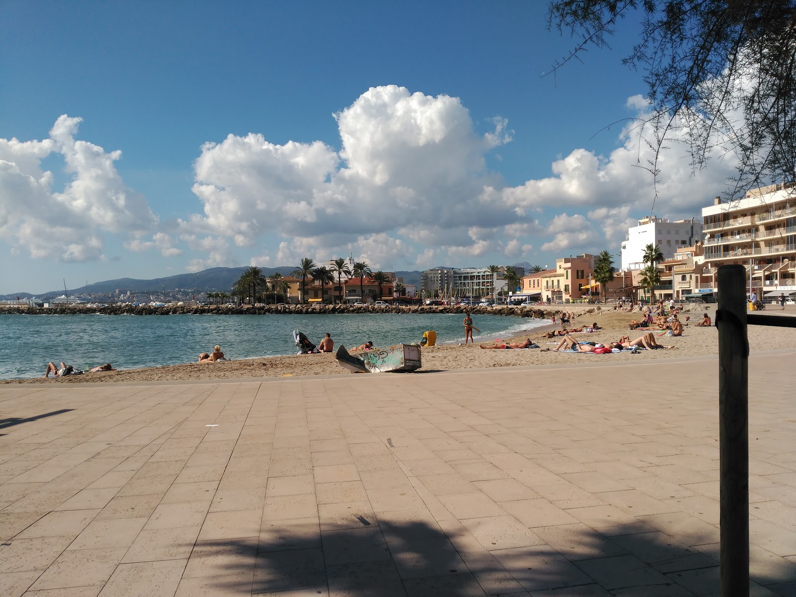 Fotografija El Molinar beach z svetel pesek površino