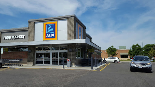 ALDI, 5831 Northwest Hwy, Crystal Lake, IL 60014, USA, 