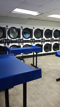 Betty's Coin Laundry - Photo 2 - Car repair in St. Petersburg, FL, Tampa