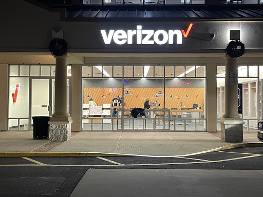 Cell Phone Store «Verizon Authorized Retailer, TCC», reviews and photos, 1280 Broadhollow Rd e, Farmingdale, NY 11735, USA