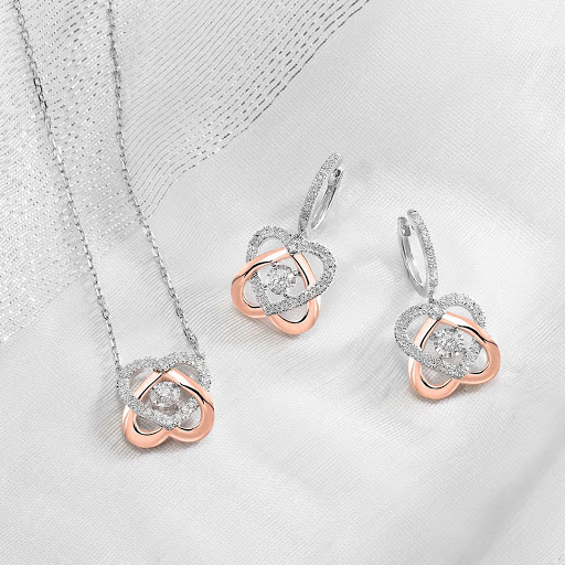 Jewelry Store «SVS Fine Jewelry», reviews and photos, 3323 Long Beach Rd, Oceanside, NY 11572, USA