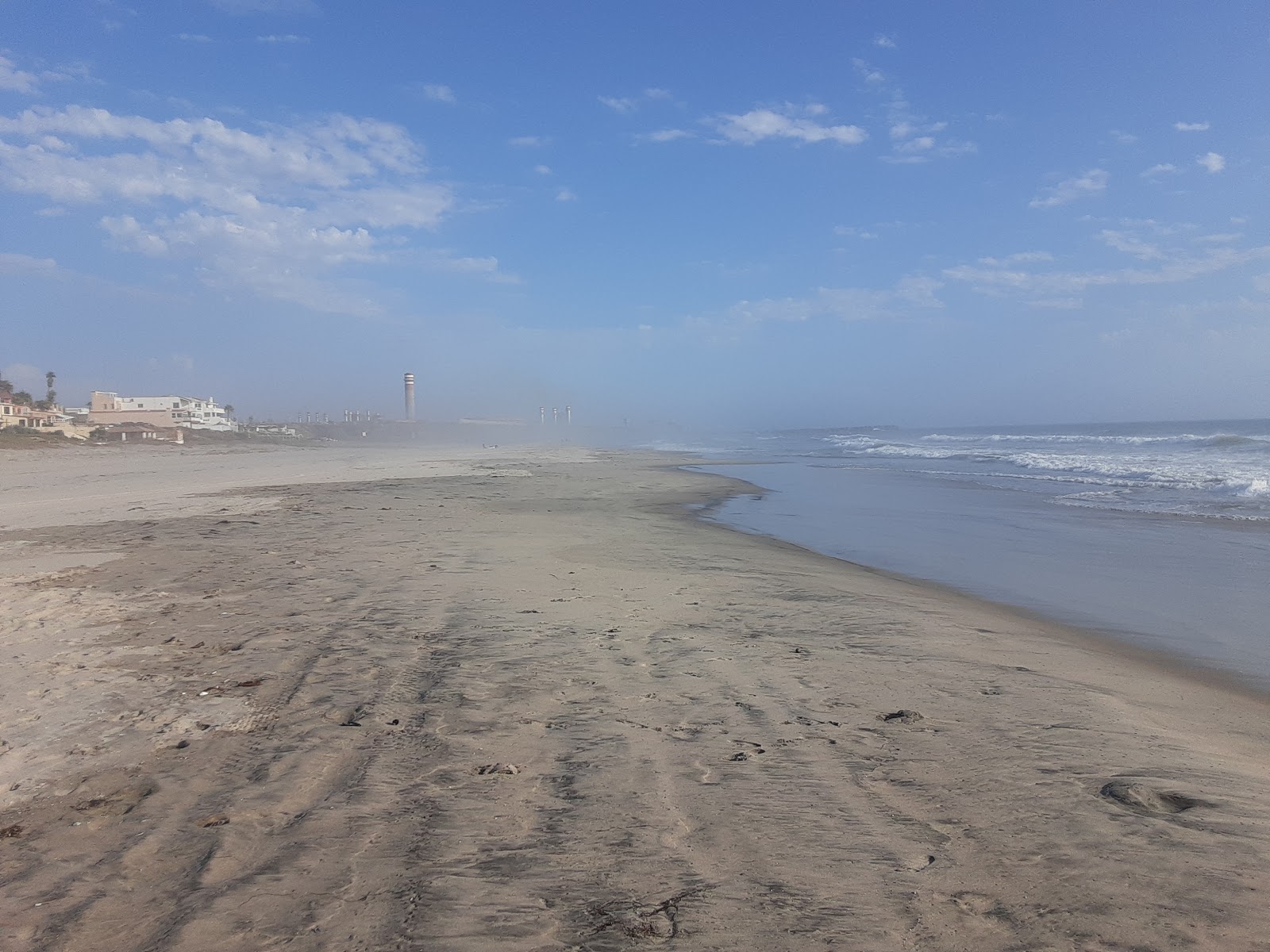 Zdjęcie Playa Santa Monica z poziomem czystości wysoki