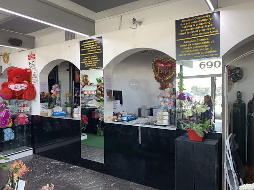 Florist «710 Flower Shop», reviews and photos, 690 W Willow St, Long Beach, CA 90806, USA