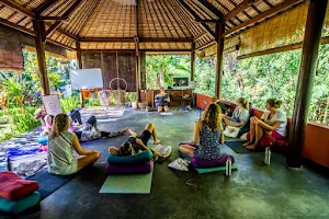 Trimurti Yoga Bali image