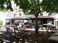 Atmosphère du Restaurant français La Tête Noire à Marnes-la-Coquette - n°15