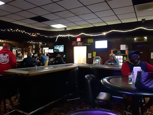 Shopping Mall «East Lake Village Shopping Center», reviews and photos, 936 E Lake Ave, Watsonville, CA 95076, USA