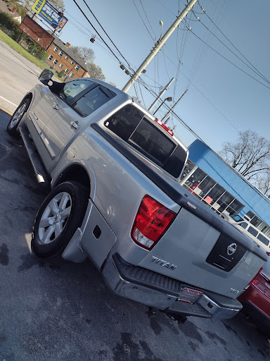 Used Car Dealer «Approved Auto of America», reviews and photos, 2105 Dixie Hwy, Louisville, KY 40210, USA