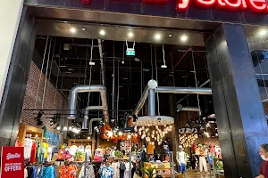 Superdry Dubai Mall image