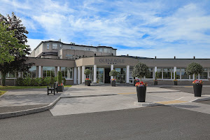 The Gleneagle Hotel & Apartments
