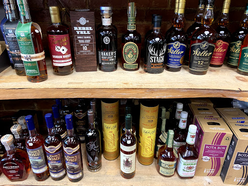 Liquor Store «Red Castle Liquor Store and Growler Filling Station», reviews and photos, 1200 S 1st St, Louisville, KY 40203, USA