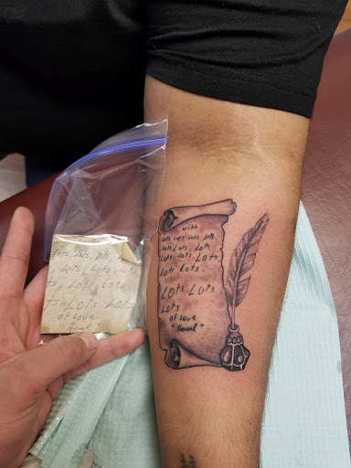 Tattoo Shop «Illustrator Tattoos», reviews and photos, 38505 Chestnut Ridge Rd, Elyria, OH 44035, USA