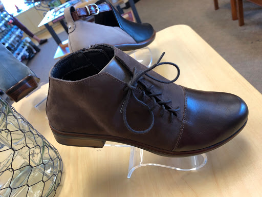 Shoe Store «Coastal Shoes», reviews and photos, 1317 NW U.S. 101, Lincoln City, OR 97367, USA