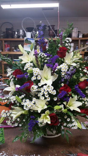 Florist «A & B Florist», reviews and photos, 908 S Cashua Dr, Florence, SC 29501, USA