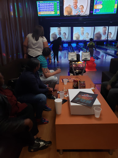 Bowling Alley «Stars and Strikes», reviews and photos, 8767 Roswell Rd, Sandy Springs, GA 30350, USA