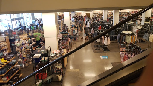 Department Store «Nordstrom Rack», reviews and photos, 3363 E Foothill Blvd, Pasadena, CA 91107, USA