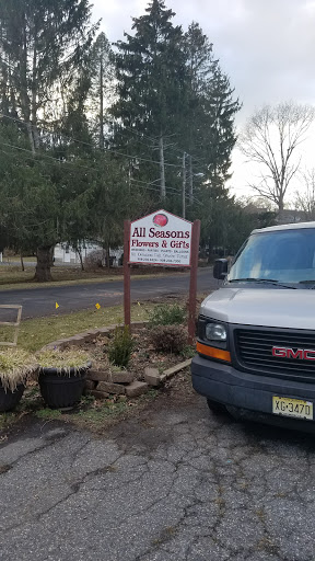 Florist «All Seasons Flowers & Gifts», reviews and photos, 60 Brunswick Ave, Lebanon, NJ 08833, USA