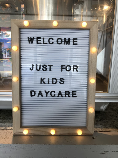 Movie Theater «Garrettsville Cinema», reviews and photos, 8001 State St, Garrettsville, OH 44231, USA