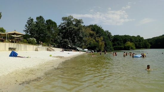 Plage du Lac d'Aignan