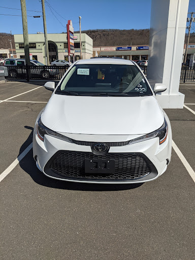 Toyota Dealer «A-1 Toyota», reviews and photos, 50 Amity Rd, New Haven, CT 06515, USA