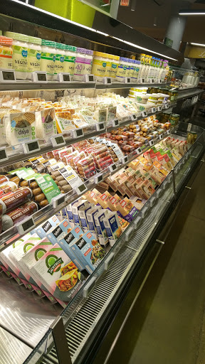 Supermarket «Cermak Fresh Produce», reviews and photos, 4000 W Diversey Ave, Chicago, IL 60639, USA