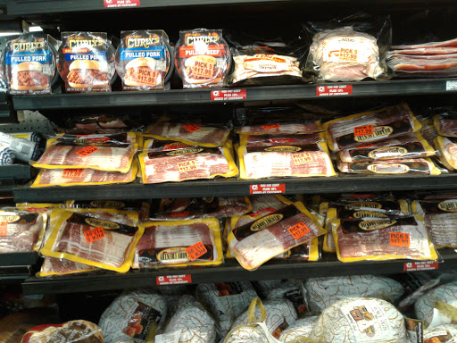 Supermarket «Cash Saver Grocery», reviews and photos, 3044 Wilson Ave, Louisville, KY 40211, USA