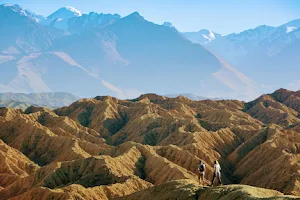 Monts Célestes Trekking Kirghizistan image