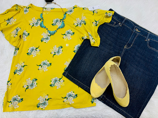 Used Clothing Store «Clothes Mentor», reviews and photos, 2701 N Mall Dr, Virginia Beach, VA 23452, USA