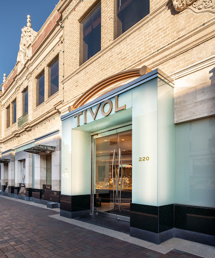 TIVOL, 220 Nichols Rd, Kansas City, MO 64112, USA, 