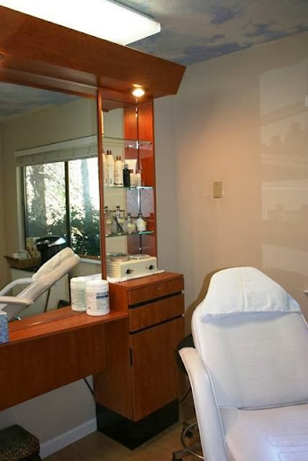 Hair Salon «Cedar Ridge Salon», reviews and photos, 12719 Colfax Hwy, Grass Valley, CA 95945, USA